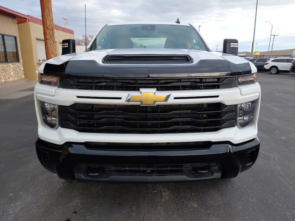 2024 Chevrolet Silverado Custom