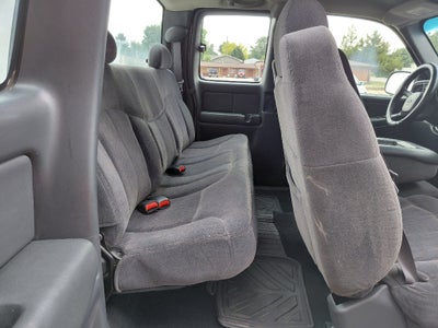 2002 Chevrolet Silverado Base