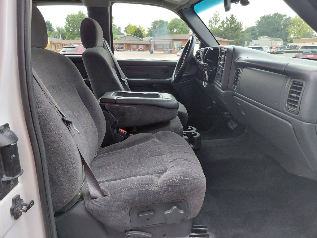 2002 Chevrolet Silverado Base