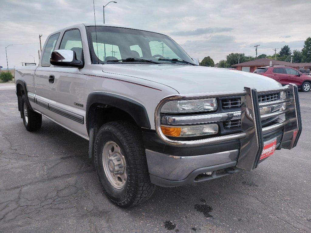 2002 Chevrolet Silverado Base