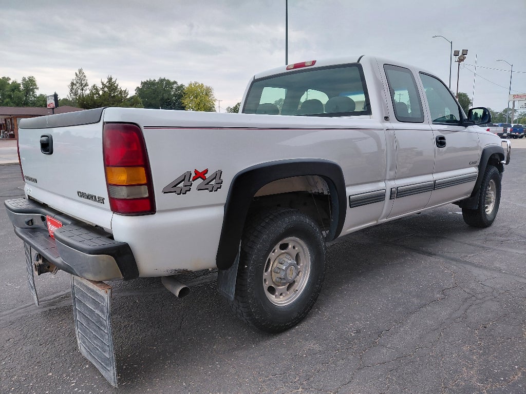 2002 Chevrolet Silverado Base