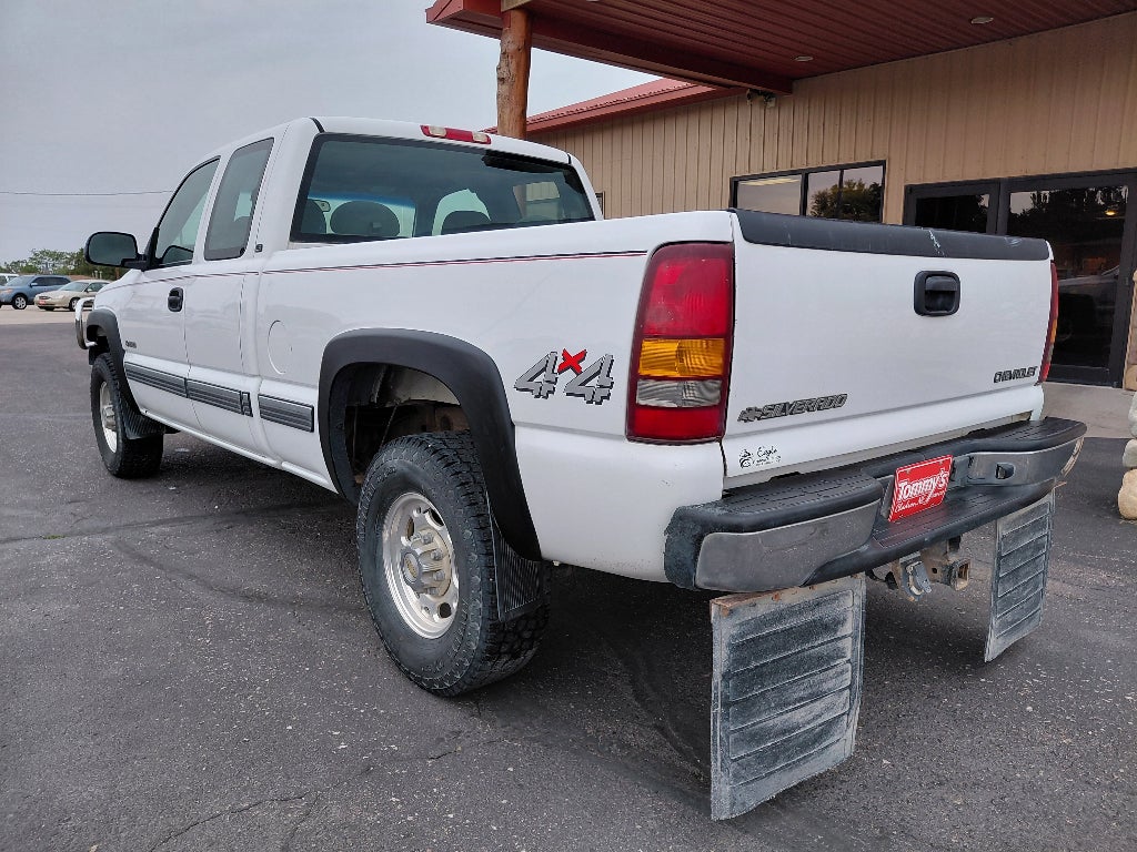 2002 Chevrolet Silverado Base