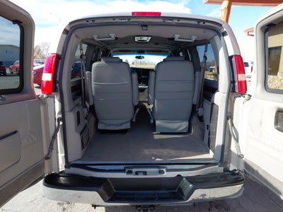 2005 GMC Savana Base