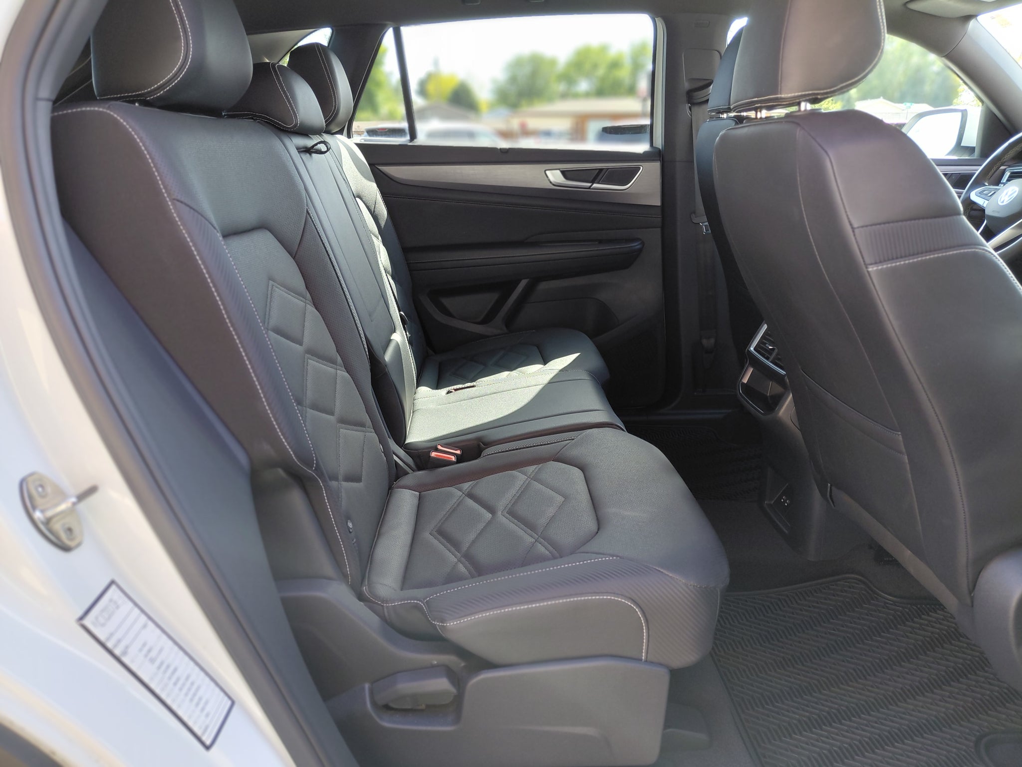 2025 Volkswagen Atlas Cross Sport SE w/Technology 4Motion