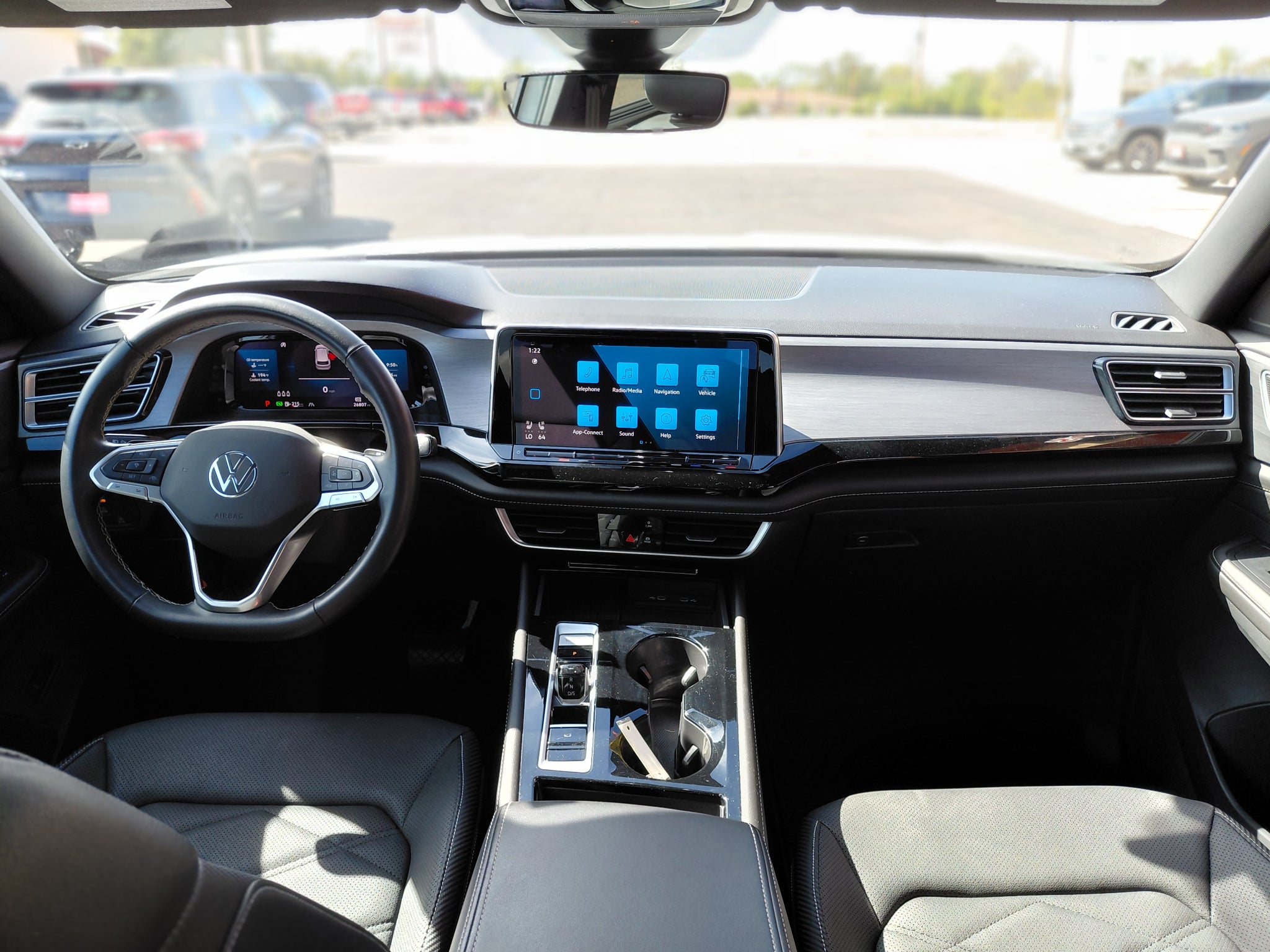 2025 Volkswagen Atlas Cross Sport SE w/Technology 4Motion