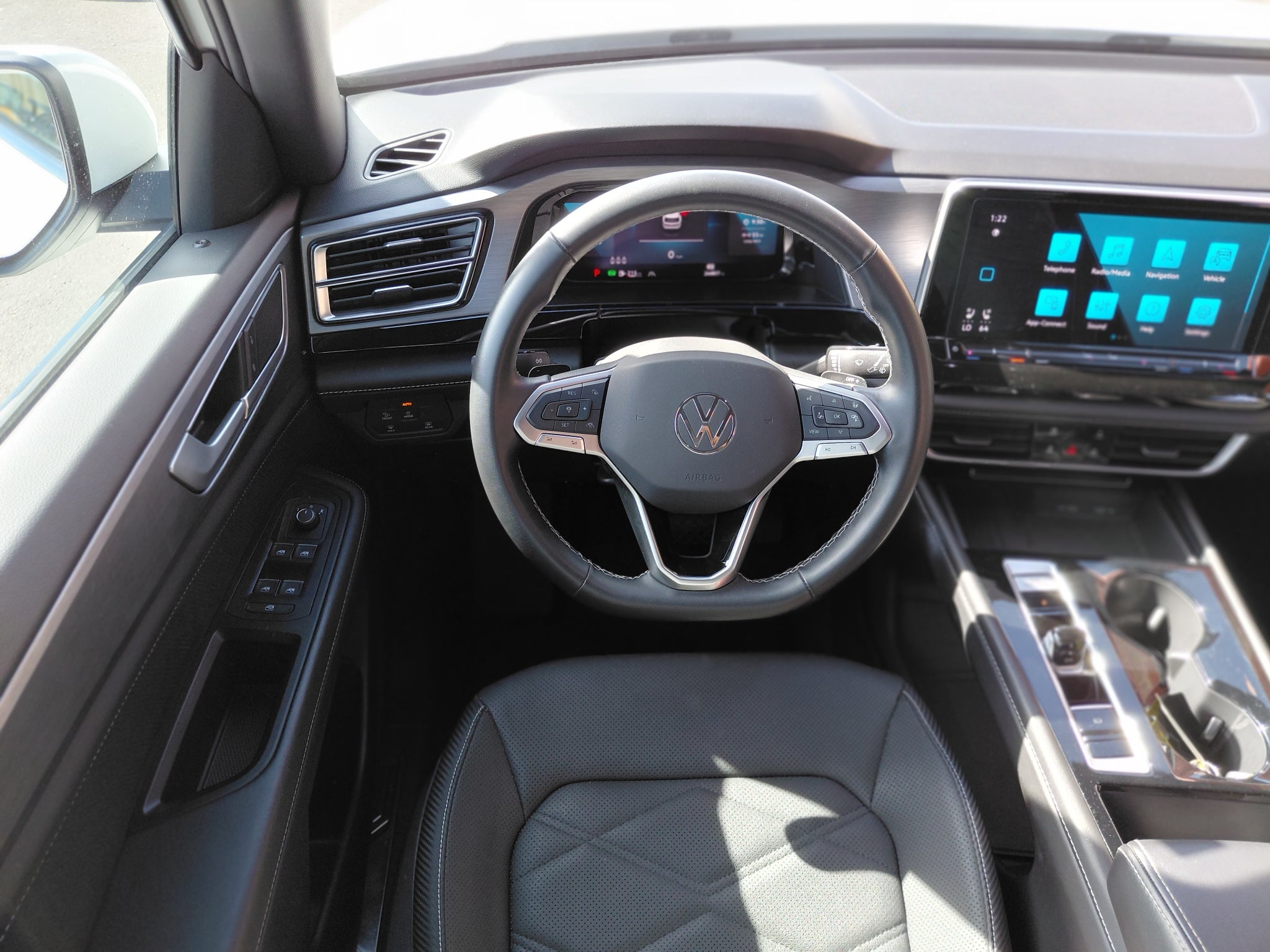 2025 Volkswagen Atlas Cross Sport SE w/Technology 4Motion