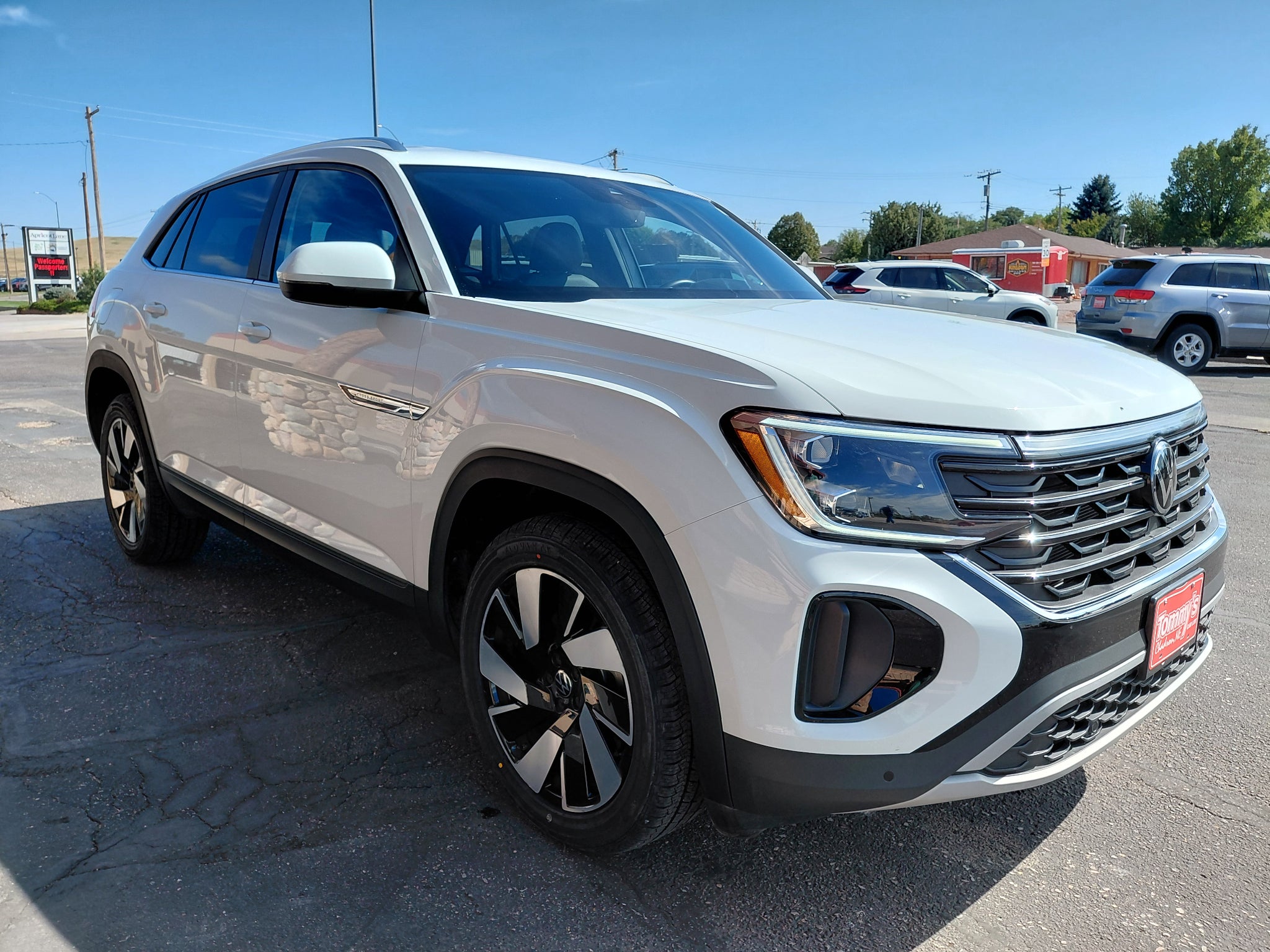2025 Volkswagen Atlas Cross Sport SE w/Technology 4Motion