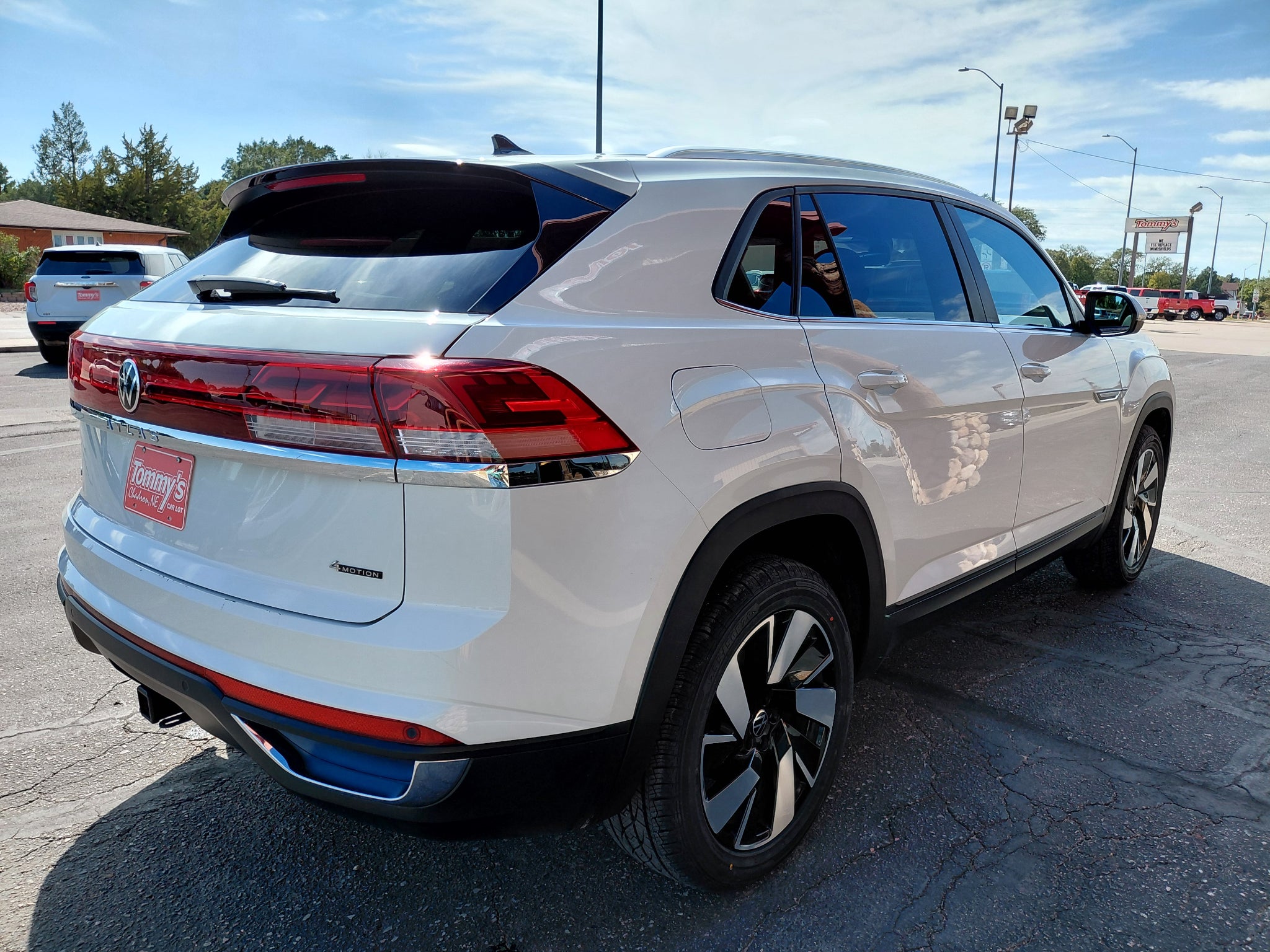 2025 Volkswagen Atlas Cross Sport SE w/Technology 4Motion