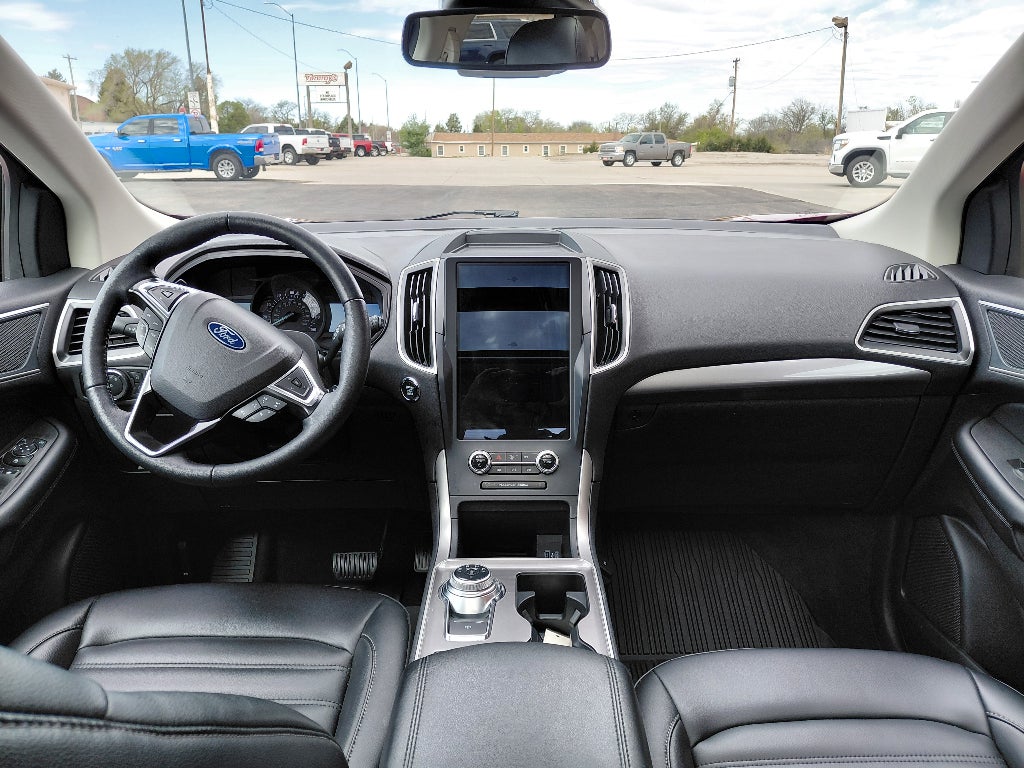 2024 Ford Edge Base