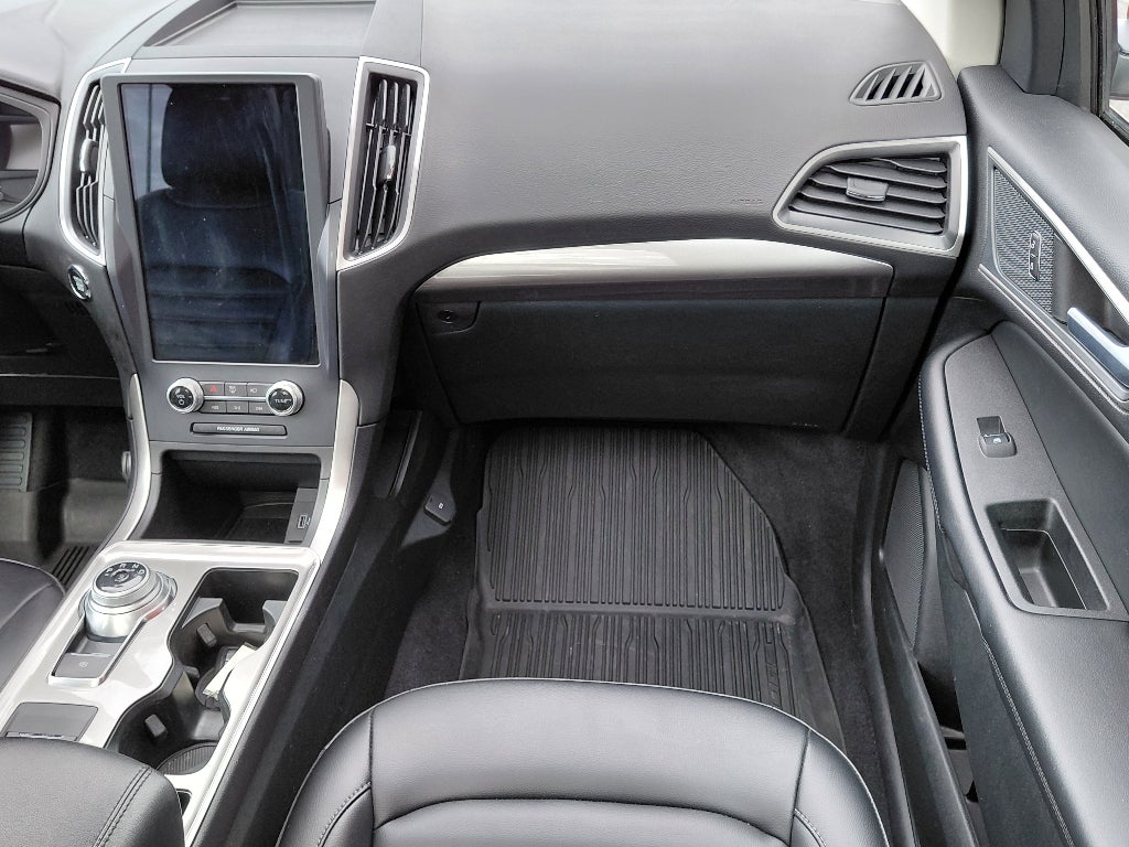 2024 Ford Edge Base