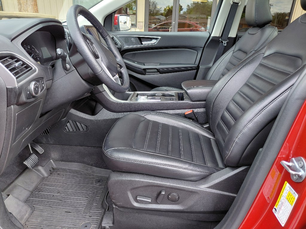 2024 Ford Edge Base