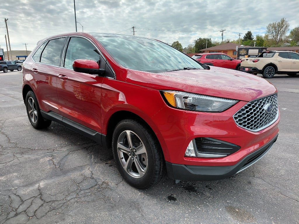 2024 Ford Edge Base