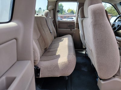 2006 Chevrolet Silverado Base