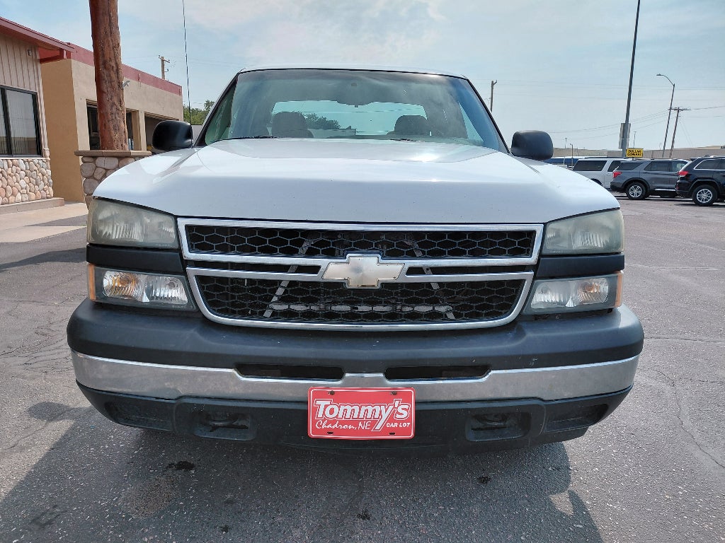 2006 Chevrolet Silverado Base