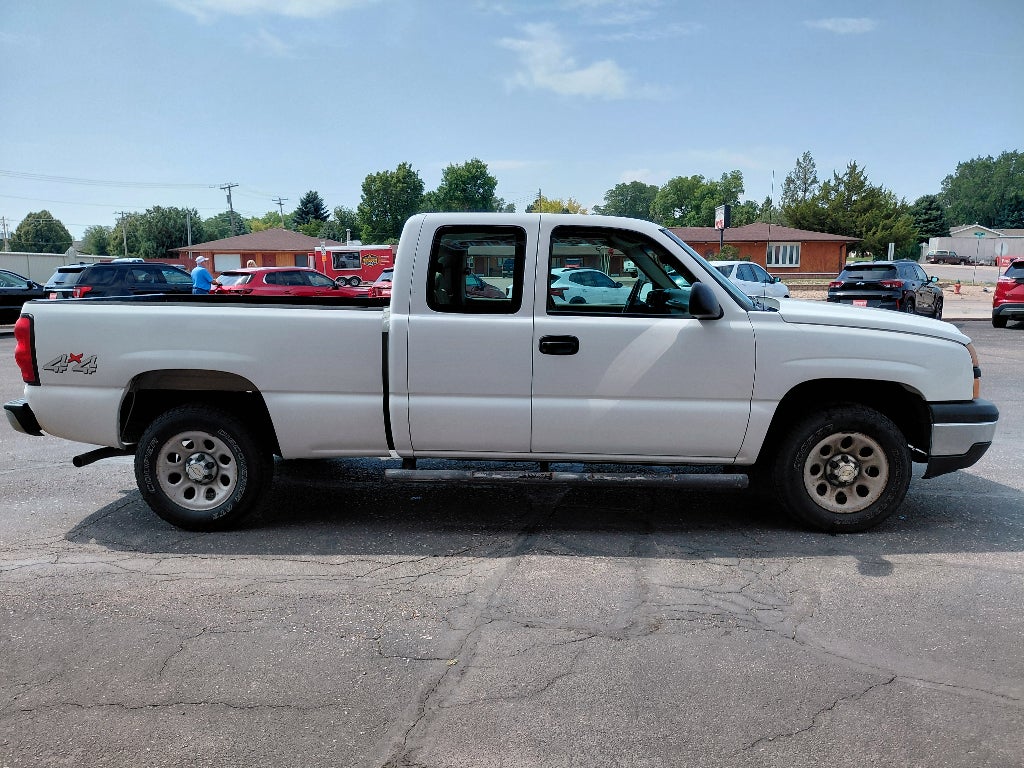 2006 Chevrolet Silverado Base