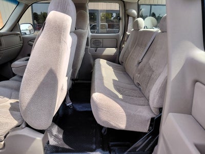 2006 Chevrolet Silverado Base