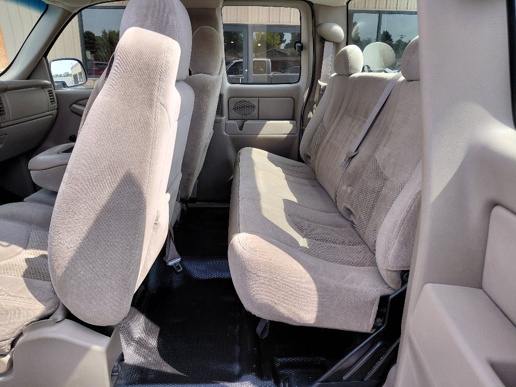 2006 Chevrolet Silverado Base