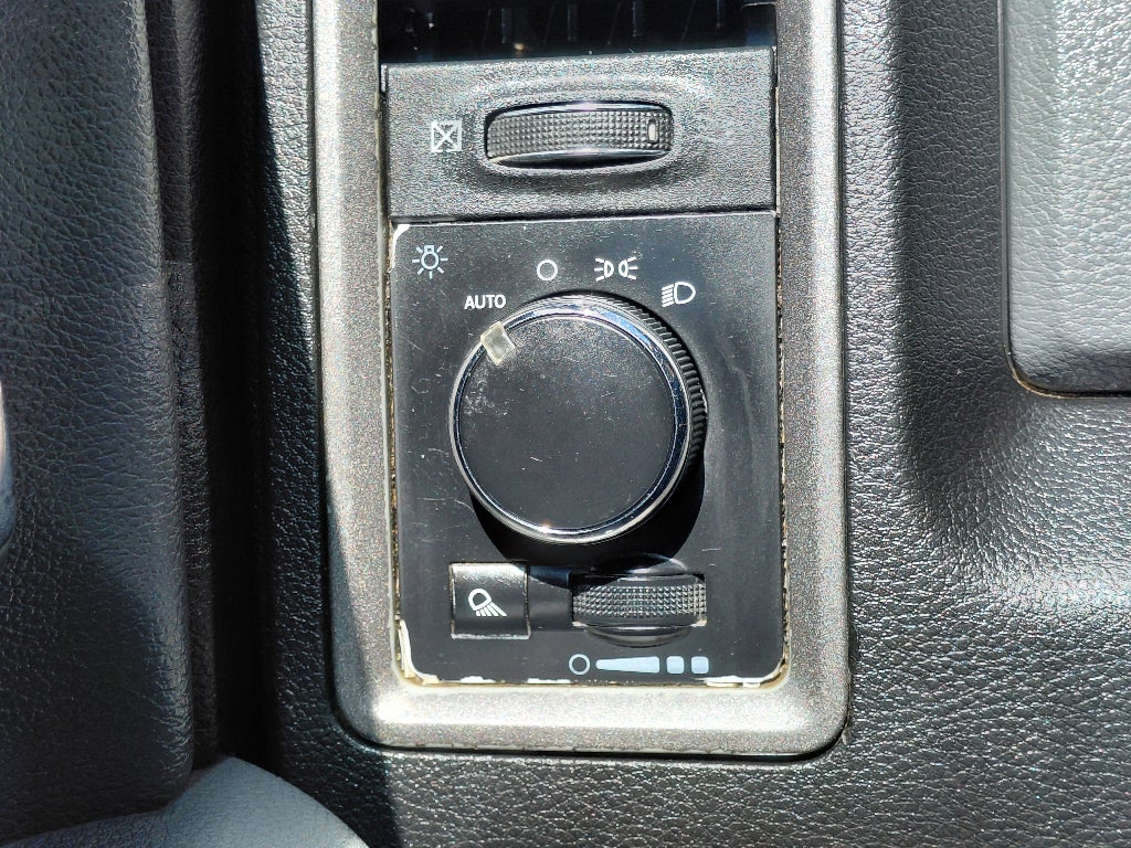 2019 RAM 1500 Classic Base