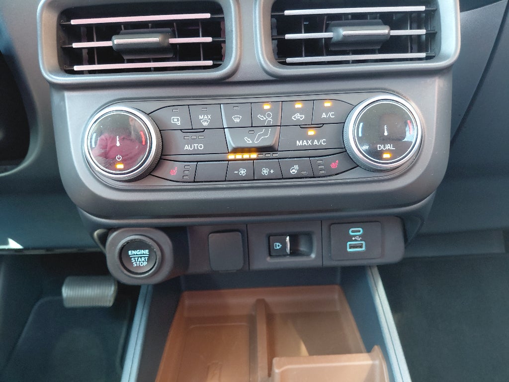 2023 Ford Maverick Base