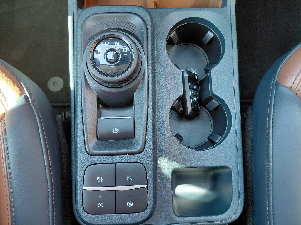2023 Ford Maverick Base