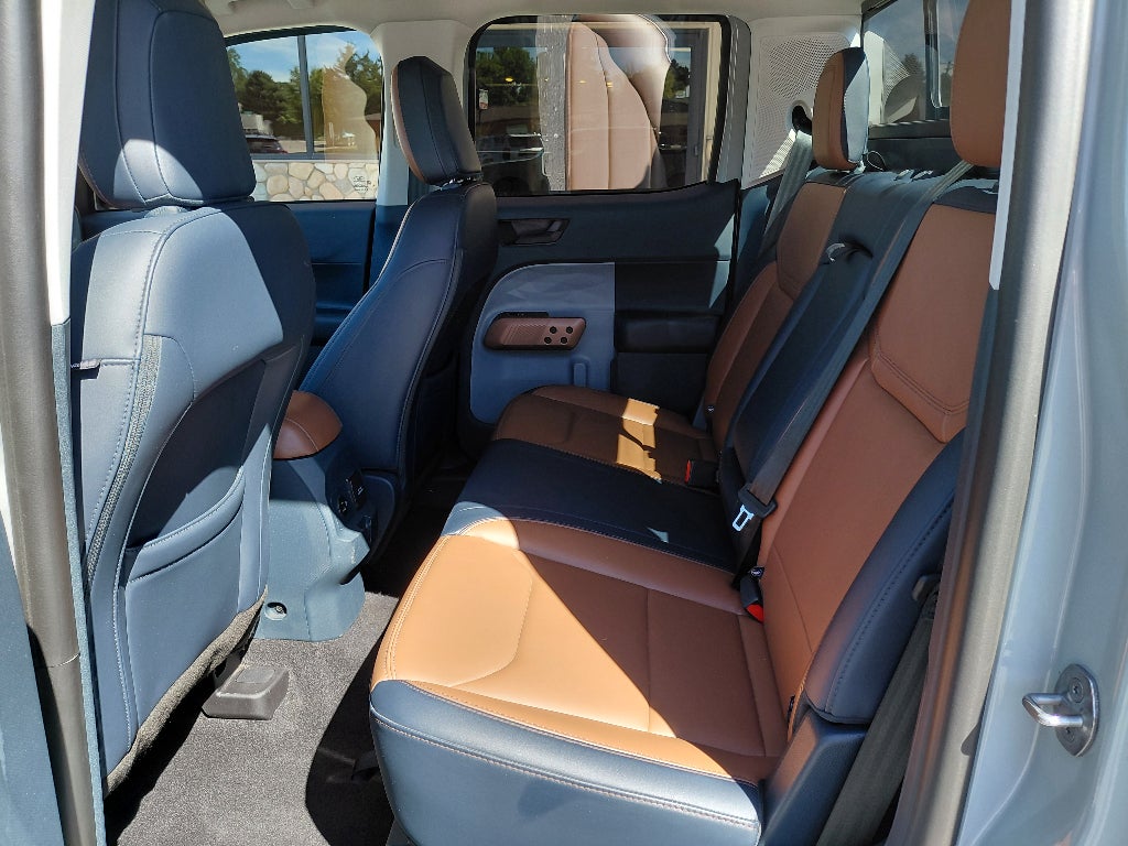 2023 Ford Maverick Base