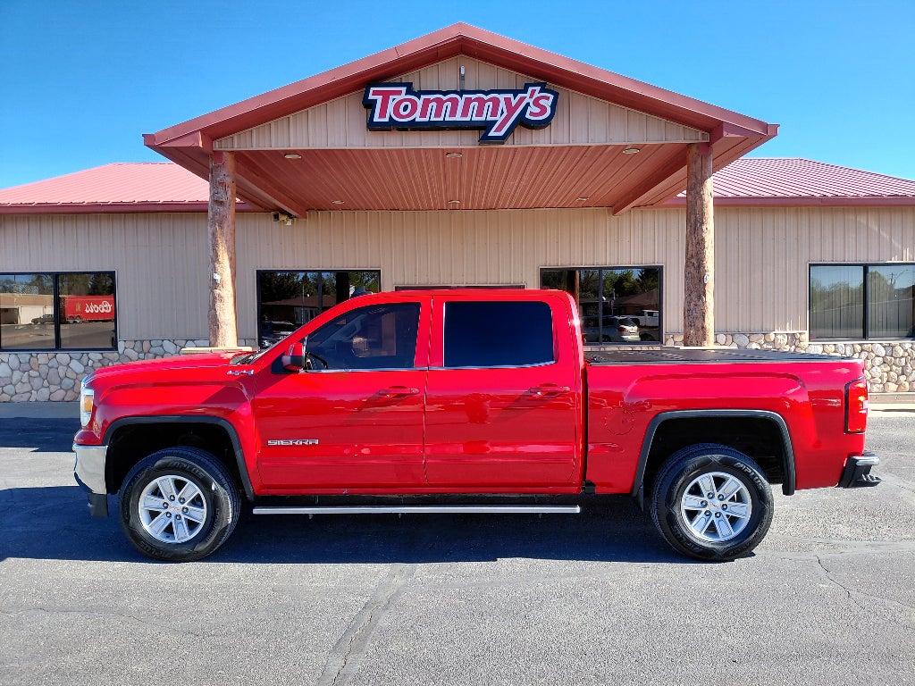 2016 GMC Sierra 4WD Crew Cab Short Box SLE's photo