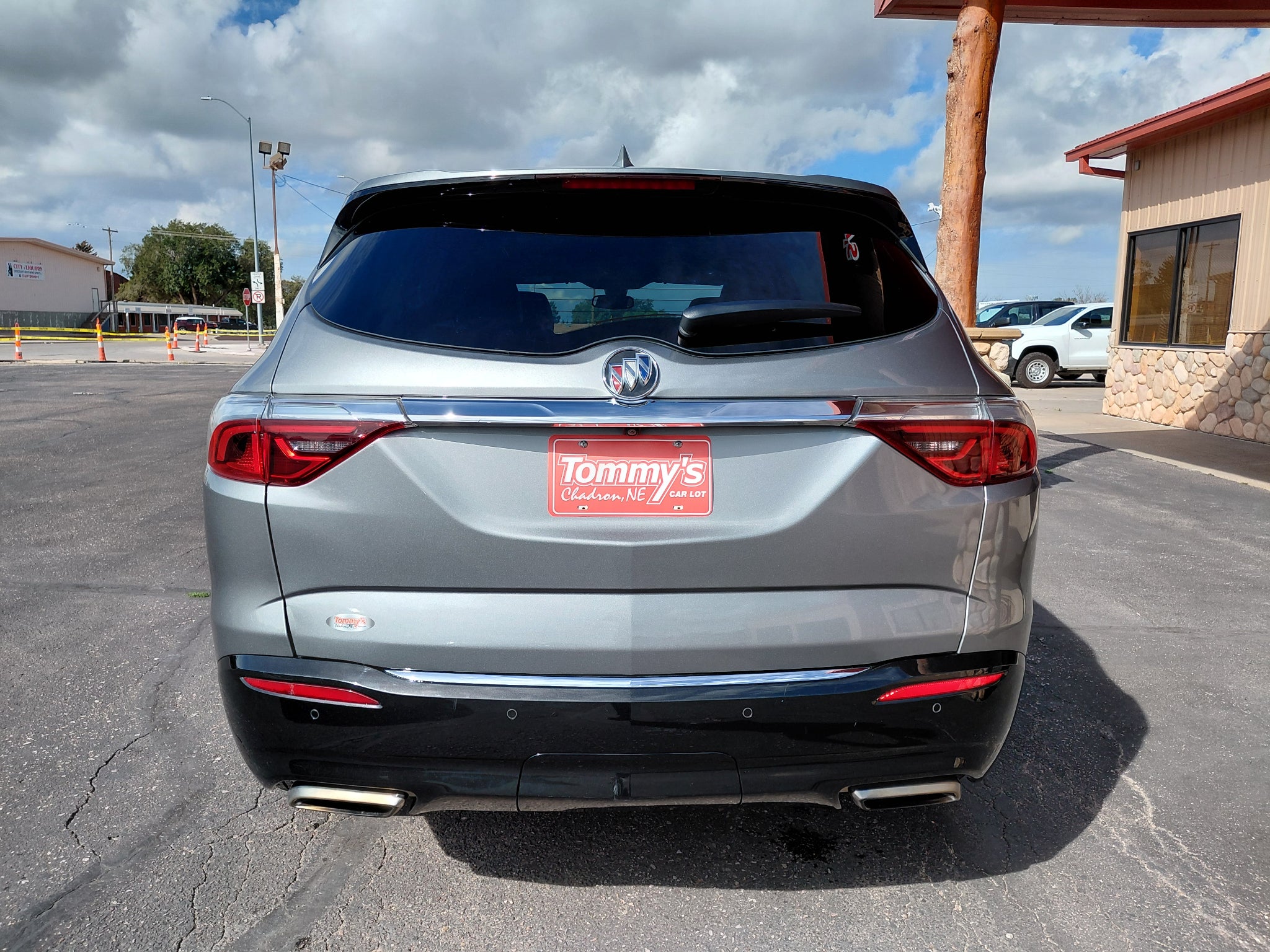 2023 Buick Enclave Essence