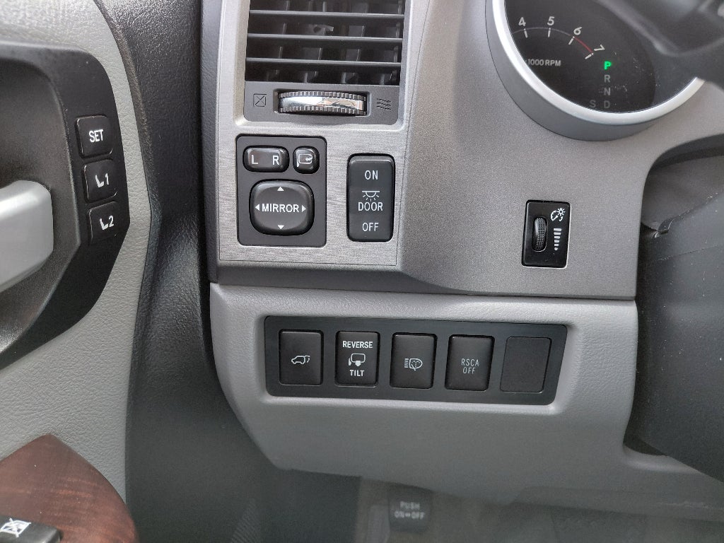 2011 Toyota Sequoia Platinum