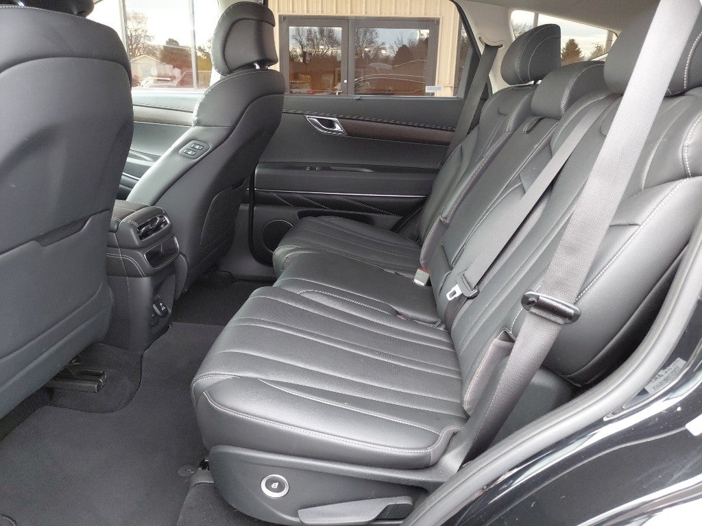 2024 Genesis GV80 Base